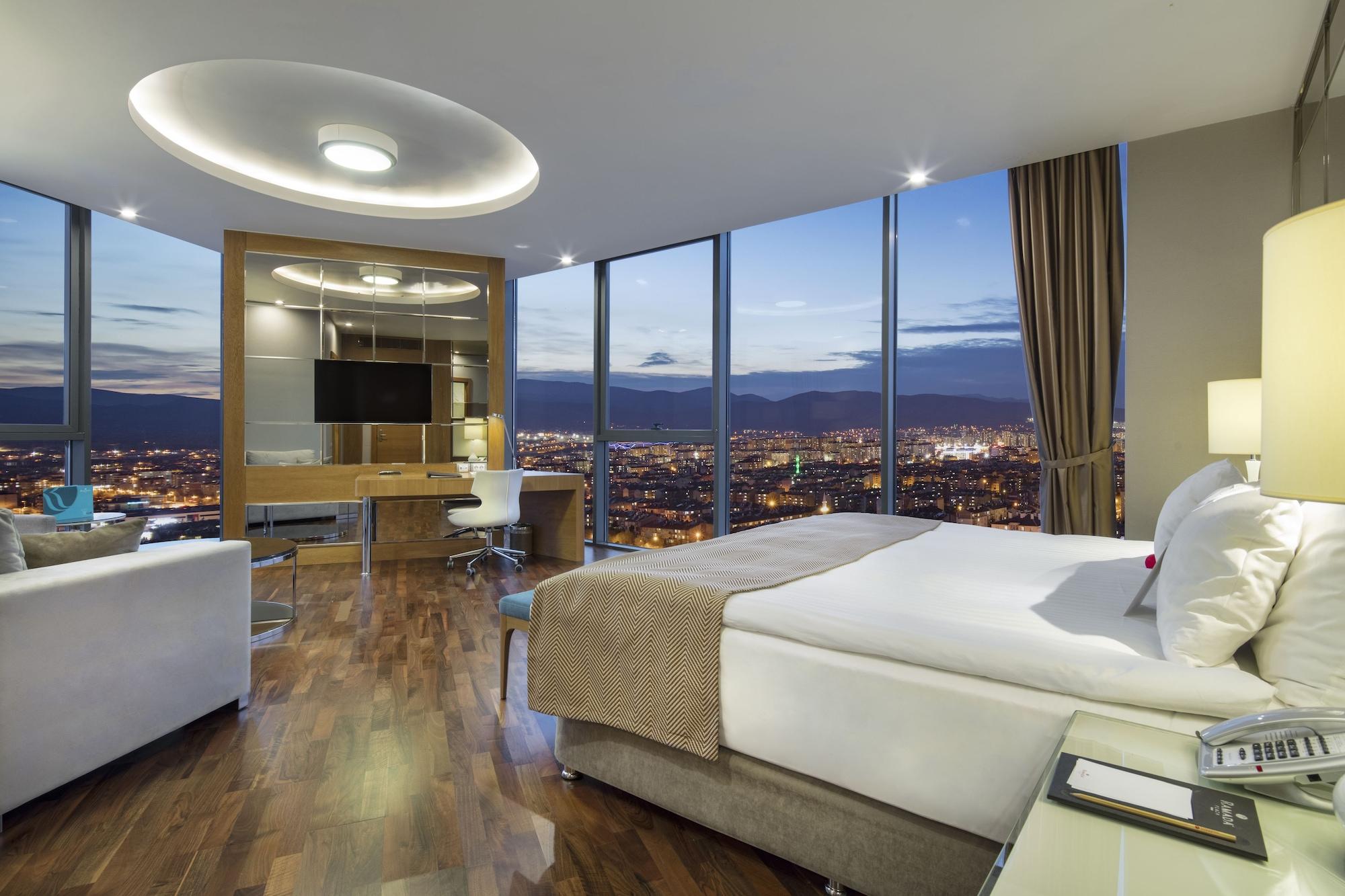 Ramada Plaza By Wyndham Konya Hotel Exterior foto
