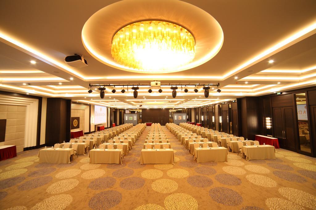 Ramada Plaza By Wyndham Konya Hotel Exterior foto