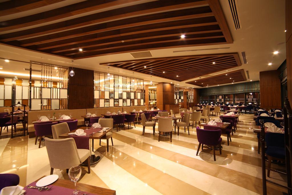 Ramada Plaza By Wyndham Konya Hotel Exterior foto